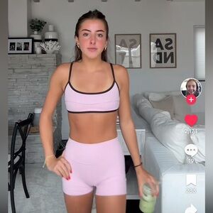 SET ACTIVE PINK SWIRL BIRTHDAY BRA AND SHORTS